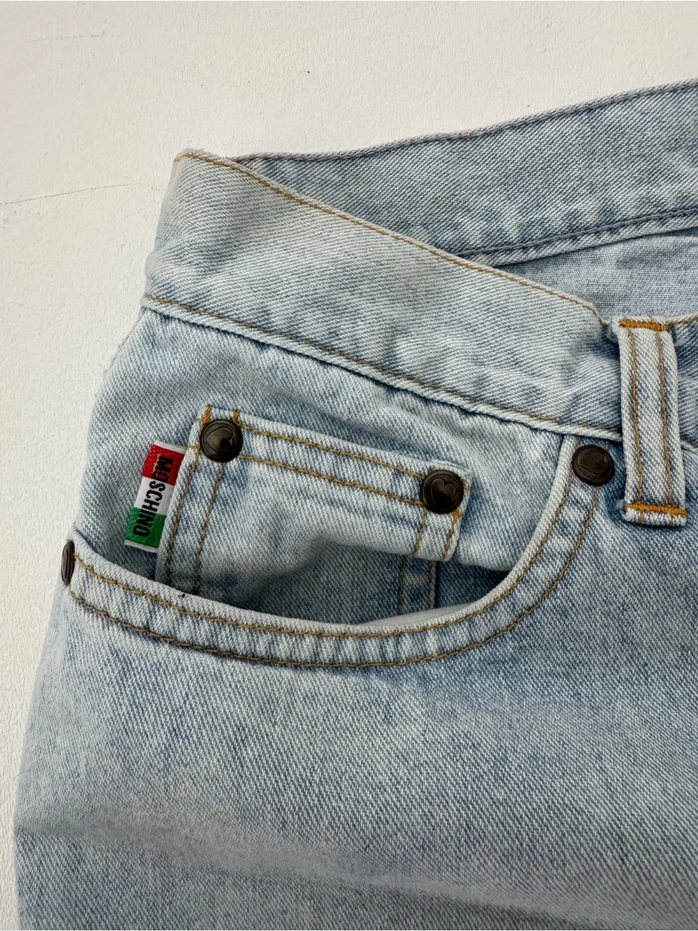Vintage Moschino Jeans Italy Size 29 Light Wash Straight Leg Heart Peace Y2K 90s